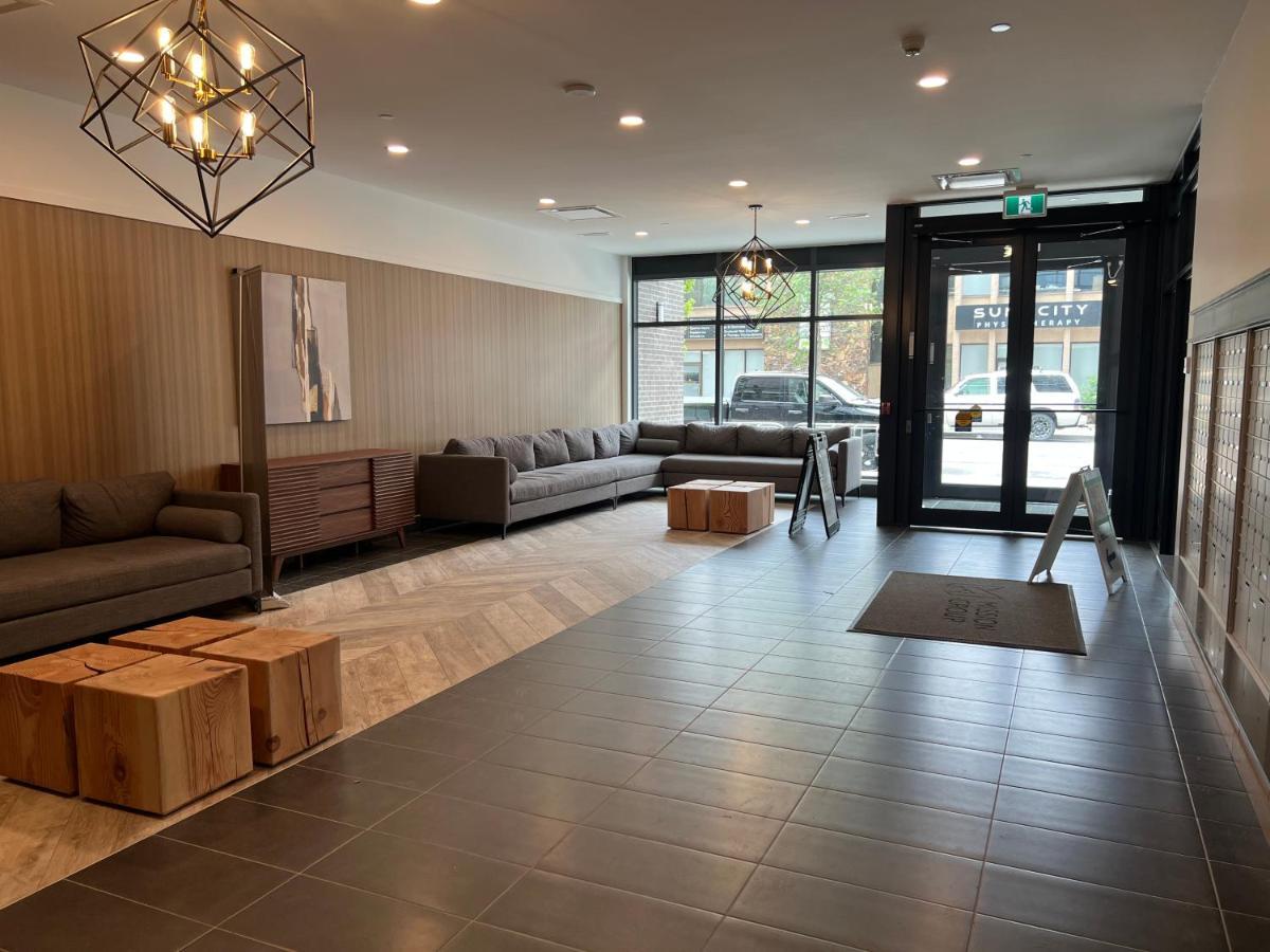 Amazing Brand New Lakeview Condo Downtown Kelowna Exterior foto