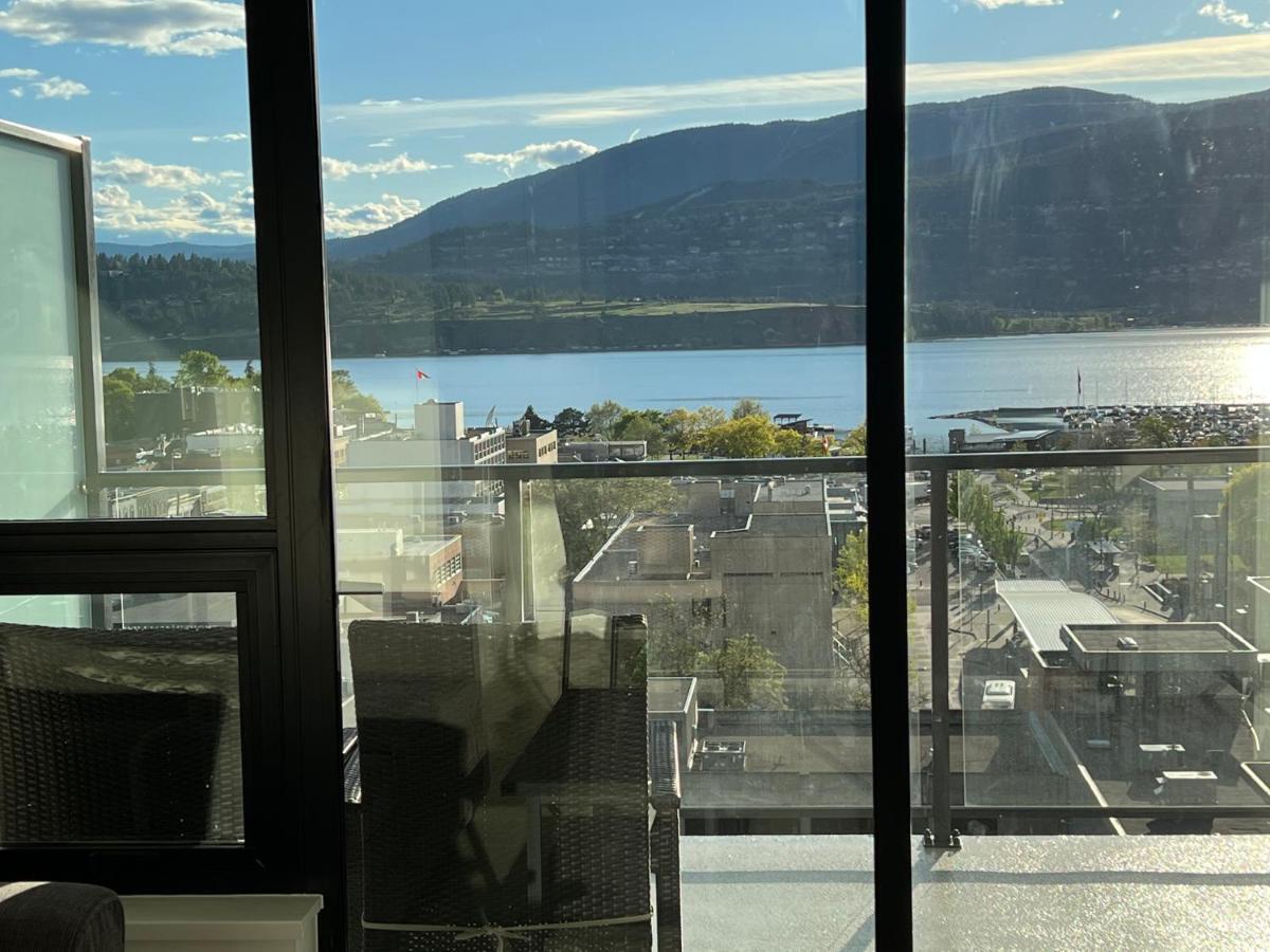 Amazing Brand New Lakeview Condo Downtown Kelowna Exterior foto