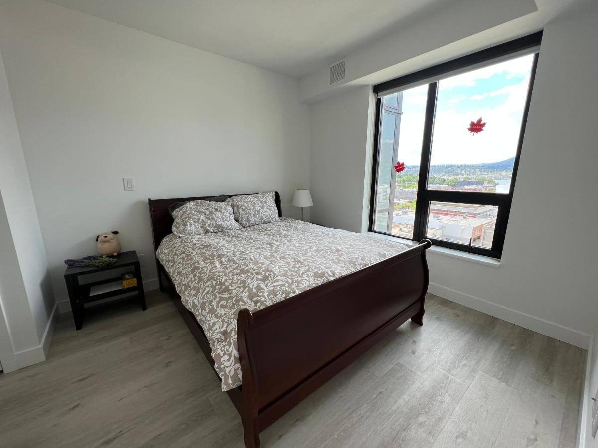 Amazing Brand New Lakeview Condo Downtown Kelowna Exterior foto